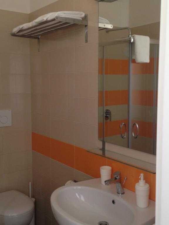 B&B La Suite 加利波利 外观 照片