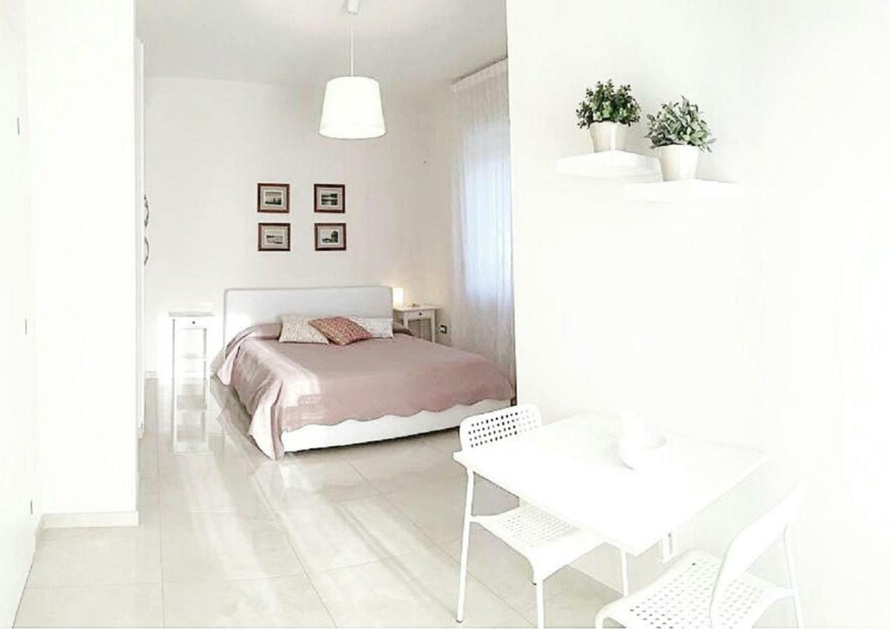 B&B La Suite 加利波利 外观 照片
